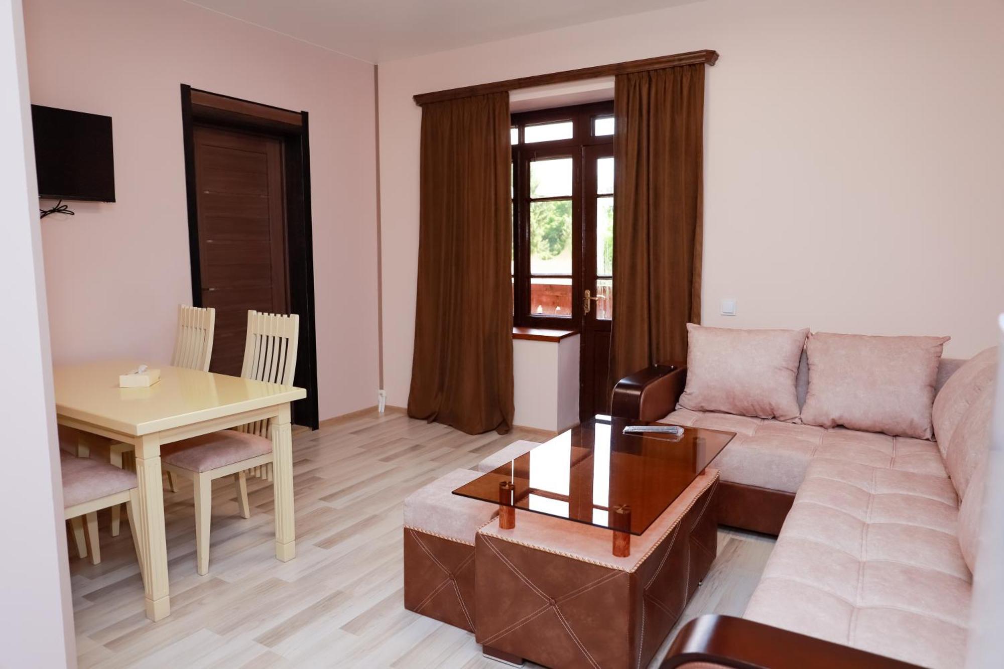 Hotel Dilijan Old Center Εξωτερικό φωτογραφία